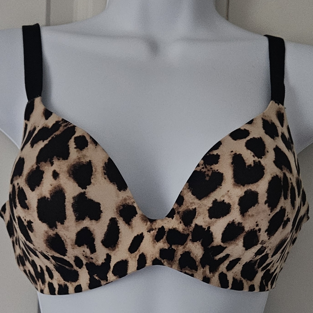 Victoria's Secret Black and Tan Leopard Bra